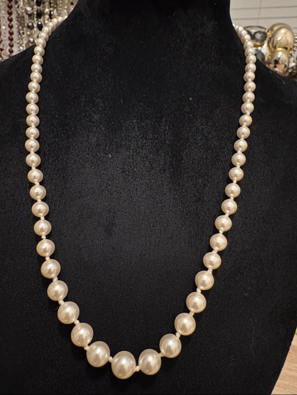 Vintage Evco Dainty Single String Strand Graduated Faux Pearl Necklace